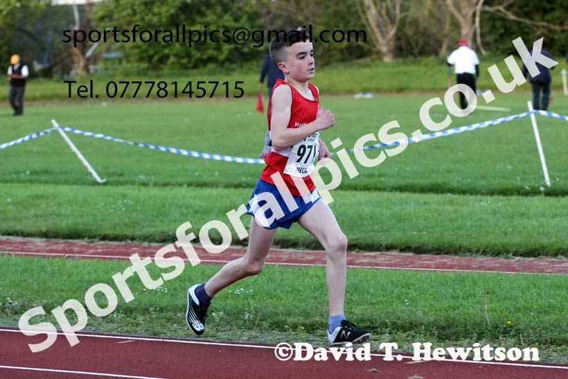 3000 metres, 2021 North East Grand Prix No. 2, Monkton, Wednesday, May 19th. Photo: David T. Hewitson/Sports for All Pics
